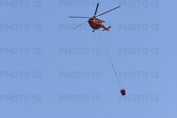 Helicopter, helicopter, fire-fighting helicopter, close, blue sky, fire, Falassarna, West Crete,
