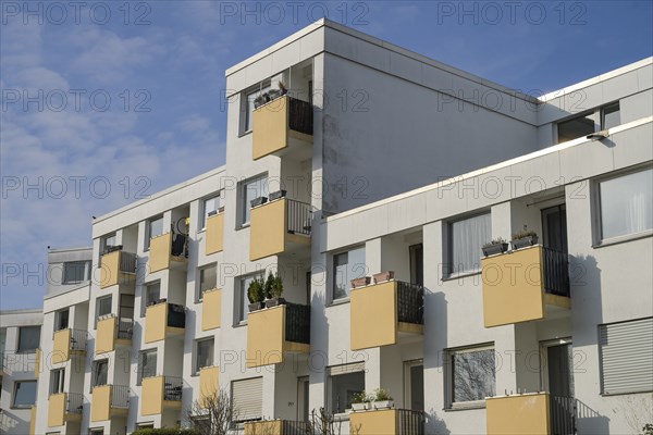 Residential building, KrahmerstraÃŸe, Hindenburgdamm, Lichterfelde, Berlin, Germany, Europe