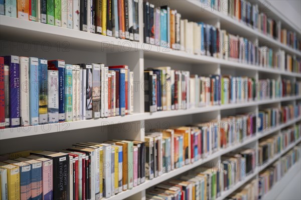 Interior photograph, bookshelf, books, city library, architect Eun Young Yi, Stuttgart,