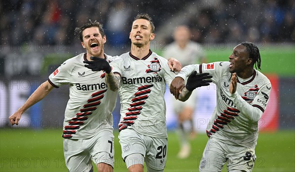 Goal celebration Alejandro Grimaldo Bayer 04 Leverkusen (20) with Jonas Hofmann Bayer 04 Leverkusen