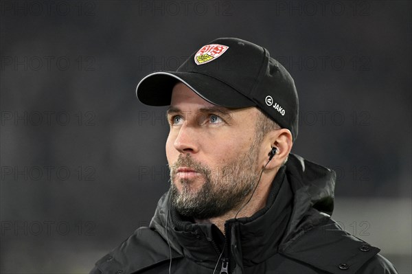Coach Sebastian Hoeness VfB Stuttgart portrait, looking up, DFB Cup, MHPArena, MHP Arena Stuttgart,