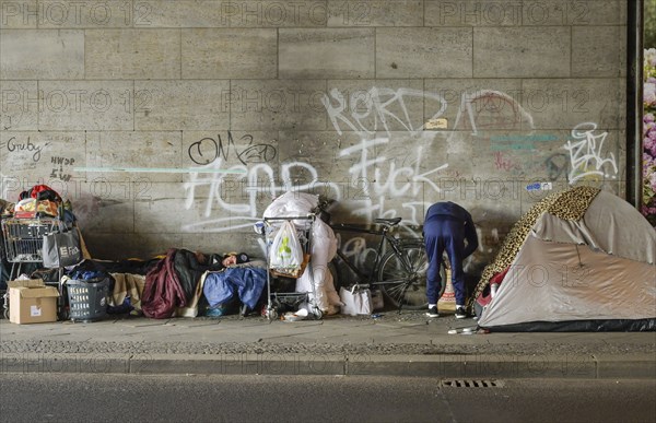 Homeless people at Bahnhof Zoo, Hertzallee, Charlottenburg, Berlin, Germany, Europe