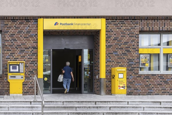 Postbank Finance Centre, entrance to the branch with logo, Göppingen, Baden-Württemberg, Germany,