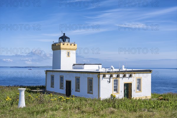 Duncansby Head lighthouse on the north-east tip of Scotland, County Caithness, Scotland, United