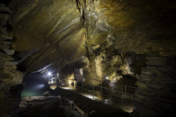 Dragon Cave Syrau