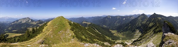 Drone shot, panorama shot, mountain landscape, summit massif of the Regenspitz with Gruberalm,