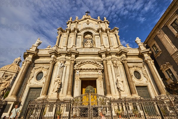 Super wide angle, cathedral, portal, front, blue sky, white clouds, Catania, east coast, Sicily,