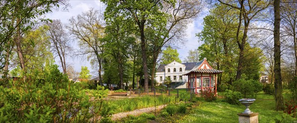 Coswig Villa Teresa and Japanese Tea House