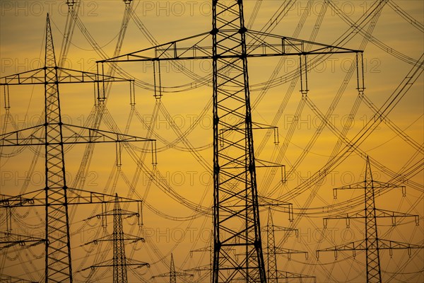 Extra-high-voltage lines, 380 KV, power line, the electricity comes from the Rhenish lignite mining