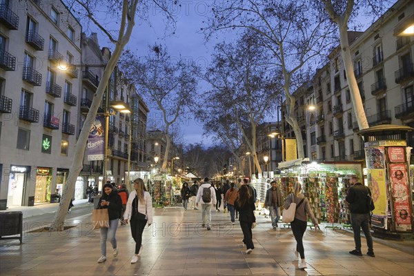People, evening walk, La Rambla, Barcelona, Catalonia, Spain, Europe