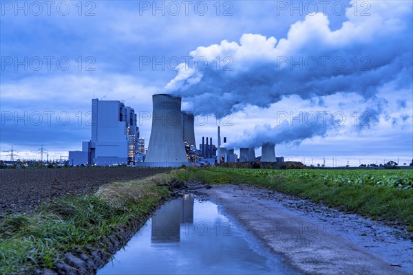 Neurath lignite-fired power station, power station units A, E, cooling towers, town of