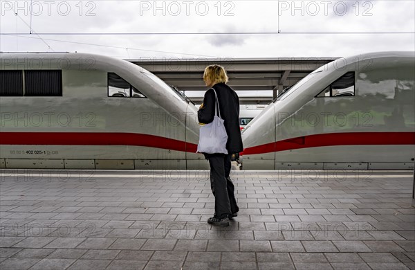 ICE train on the platform at Dortmund Central Station, North Rhine-Westphalia, Germany, Europe
