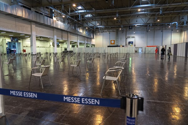 Construction of a vaccination centre for corona vaccinations, in a hall at Messe Essen, by the