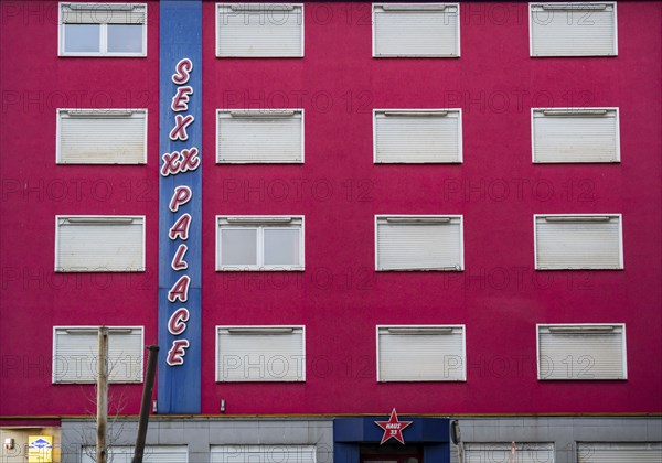 Red light district, VulkanstraÃŸe, brothels, brothels, brothels, bars, prostitution, closed during