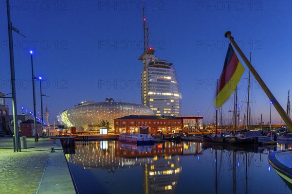 New harbour, harbour basin, harbour district, residential buildings, office buildings, Sail City