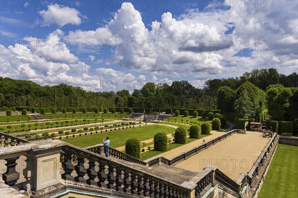The Grosssedlitz Baroque Garden with the Friedrich Palace is located on a hill on the left bank of