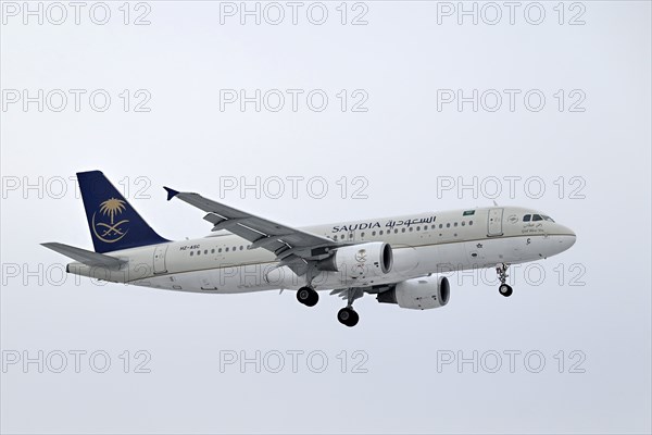 Aircraft Saudi Arabian Airlines, Airbus A320-200, HZ-ASC