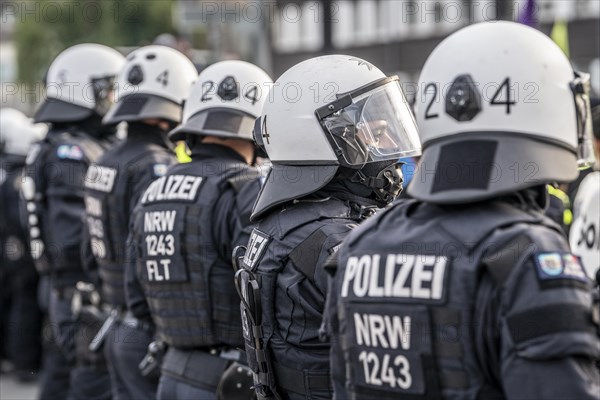Demonstration against the AFD party conference in Essen, blockade of AlfredstraÃŸe, bridge over the