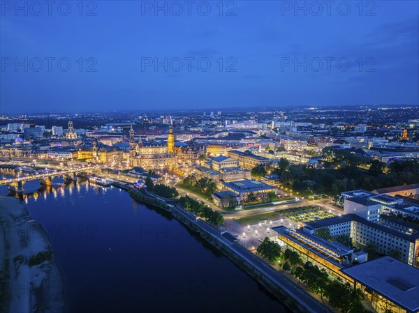 Theatre Square, Court Church, Residential Palace on the Elbe with Brühl's Terrace, StÃ¤ndehaus,