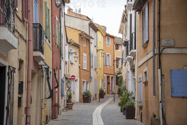 Colourful houses in Fréjus, Var, Provence-Alpes-Cote d'Azur, France, Europe