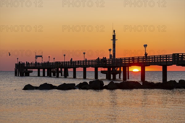 Sunset, silhouettes, pier, Baltic Sea, Wustrow, DarÃŸ, Mecklenburg-Vorpommern, Germany, Europe