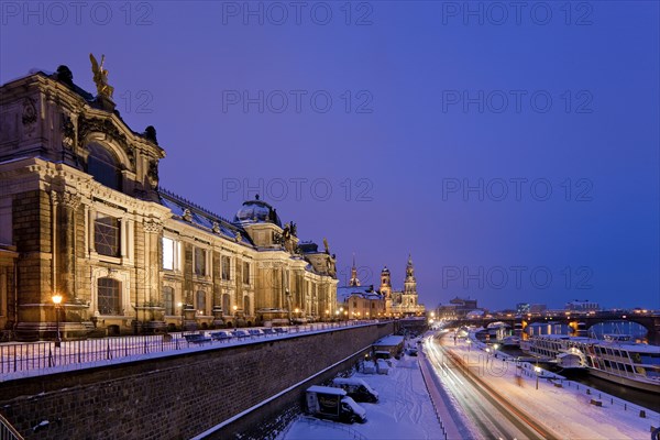 Brühl's Terrace in winter. Building of the Saxon Art Association and the Academy of Fine Arts.