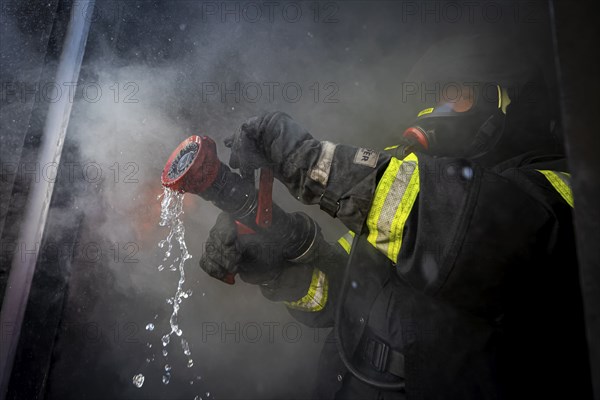 Hot training in the training container