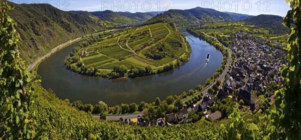 Moselle loop with vineyards and Saint Laurentius Church from the Bremmer Calmont via ferrata,