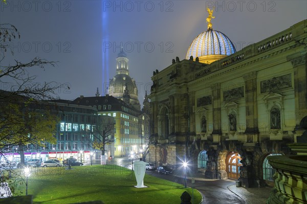 Georg Treu Platz with the building of the Neuer SÃ¤chsischer art society, the Coselpalais and the