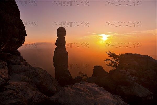 Sunrise on the Pfaffenstein with the Barabarine