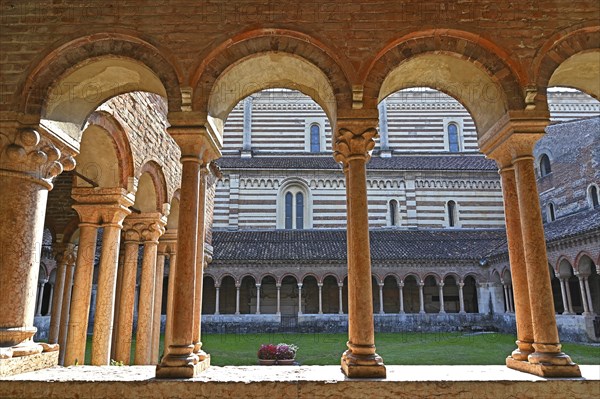 Cloister, Basilica di San Zeno Maggiore