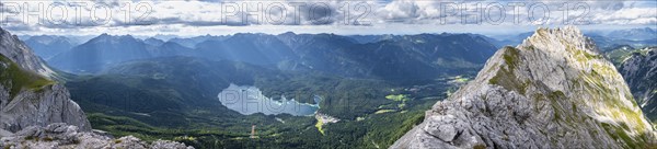 Alpine panorama, Waxenstein on the right, view of Eibsee lake and Werdenfelser Land, Wetterstein