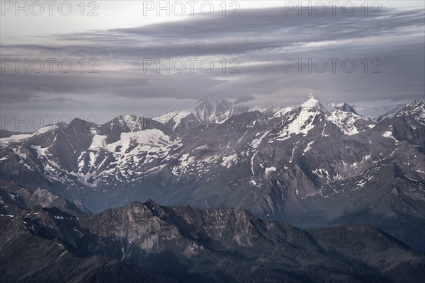 Hochvenediger, Evening mood, Silhouettes, Dramatic mountain landscape, View from Hochkönig,
