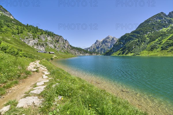 Hiking trail at Tappenkarsee, Raucheck and Wildkarhöhe, alpine pasture, mountain lake, Radstätter