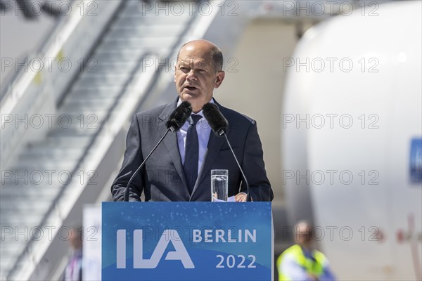 Olaf Scholz, SPD, Federal Chancellor. Opening and opening tour, International Aerospace Exhibition,