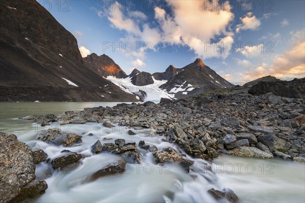 Kaskapakte Glacier, Kaskasatjakka Mountain and Kuopertjakka, Kaskasavagge Valley, Kebnekaise