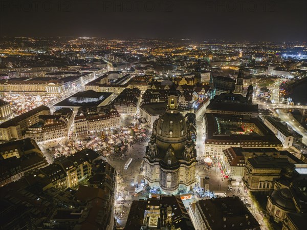 Dresden's old town at Christmas time. Despite the fact that the main sights are not illuminated due