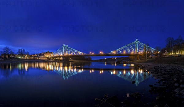 Blue wonder