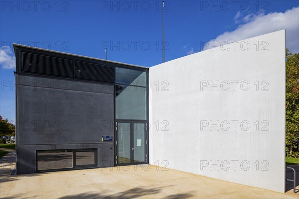 carbon house
