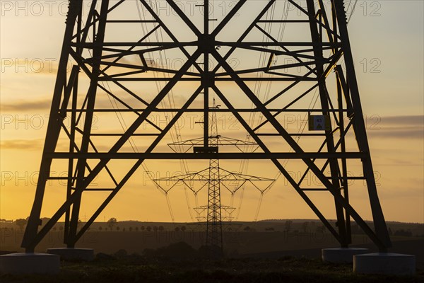 Overhead line near Ölsa in the Osterzegebirge mountains