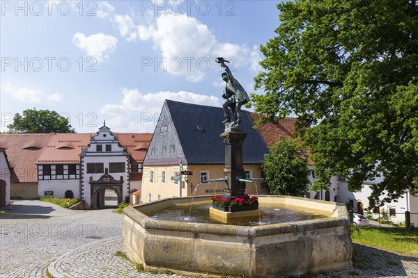 Falconer's Fountain on the Market Square in Lauenstein