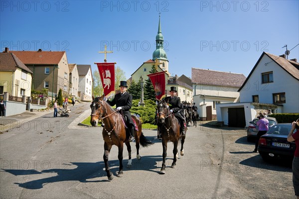 Every year at Easter there are about 5 processions in Lusatia, each with about 200 riders. The