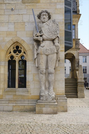Roland, statue at the town hall, Holzmarkt, Halberstadt, Harz, Saxony-Anhalt, Germany, Europe