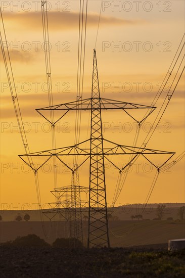 Overhead line near Ölsa in the Osterzegebirge mountains