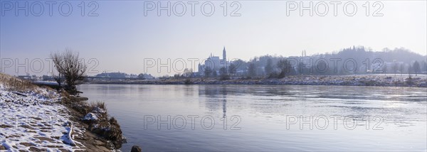 Winter atmosphere in Meissen with Albrechtsburg Castle