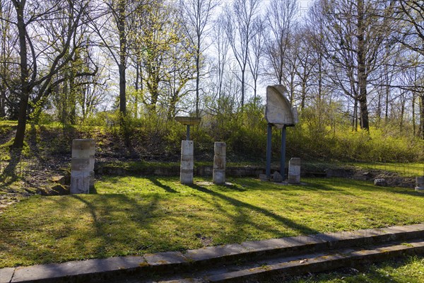 Bürgerwiese and Blüherpark, artificial ruin
