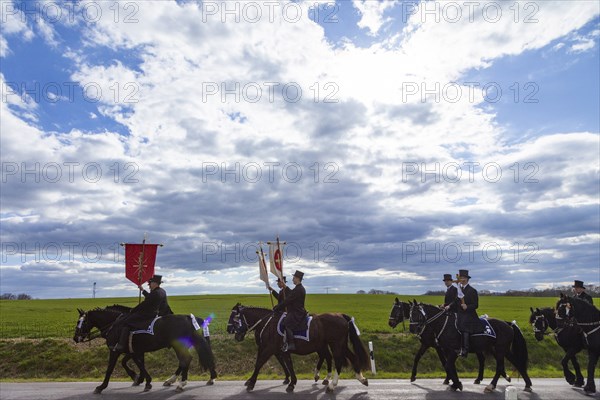 Procession from Panschwitz Kuckau to Höflein, Räckelwitz to Crostwitz. Every year at Easter there