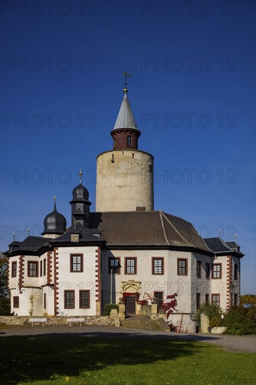 Posterstein Castle, which is over 800 years old, is located in the border triangle of Thuringia,