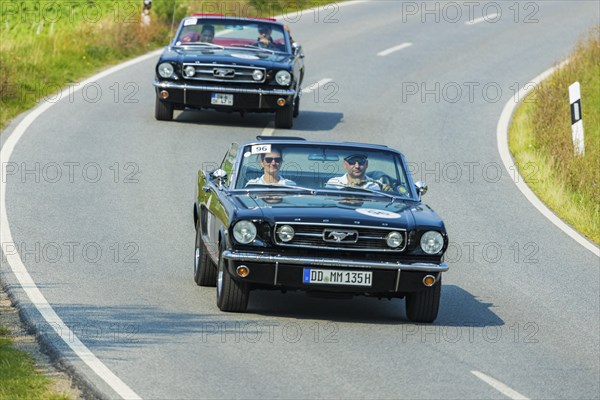 A drive for vintage vehicles. Skilful handling of the vehicle, finding the route by means of the