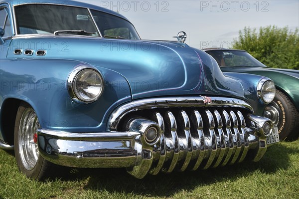 Buick Eight and Corvette Stingray at classic car meeting in Breiholz